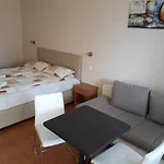 Apartment Tip-top Apartmenthouse Balatonfured