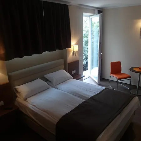 Tip-top Apartmenthouse Appartamento *
